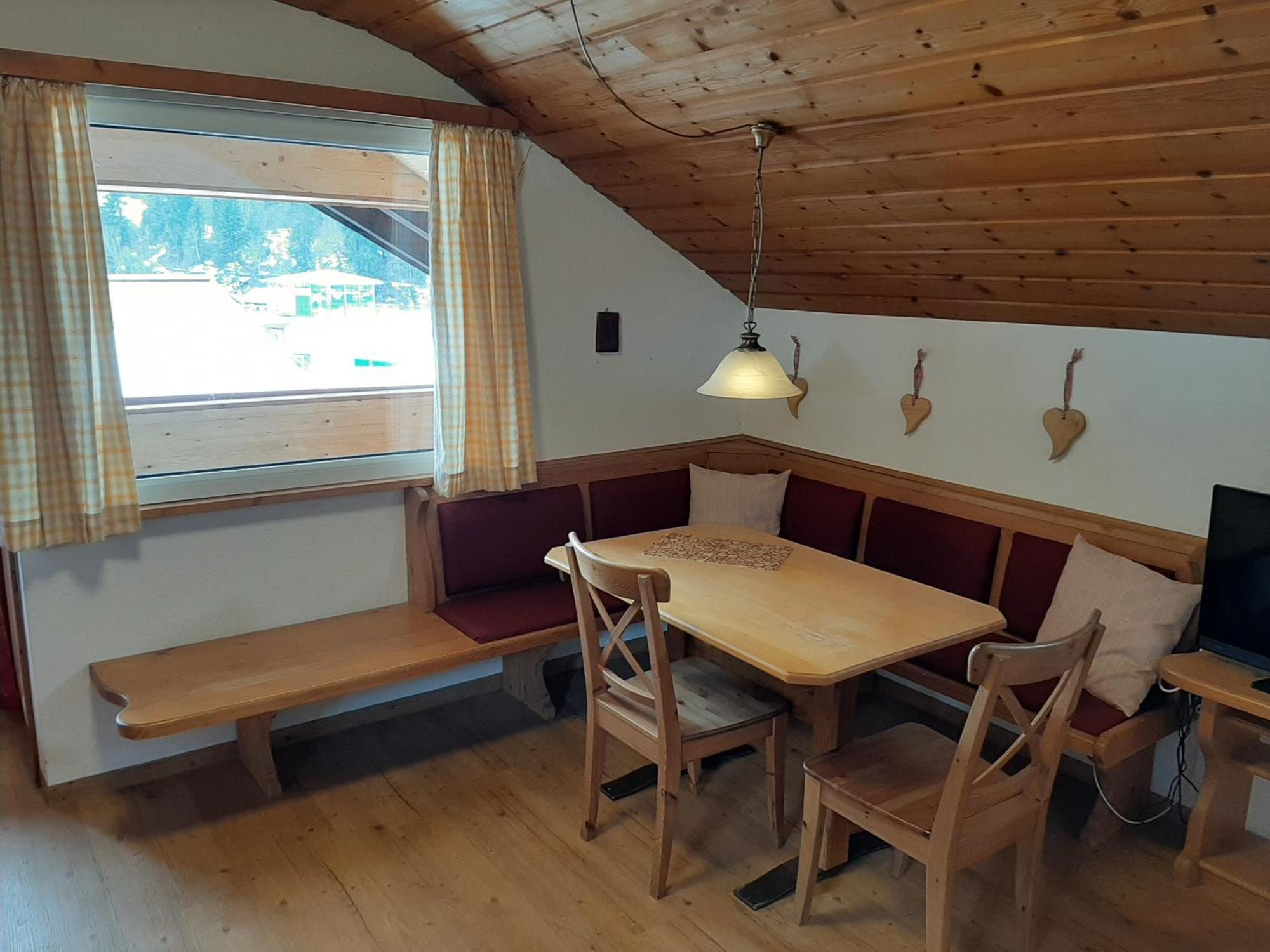 Faltenbach Ferienwohnungen In Оберстдорф Екстериор снимка